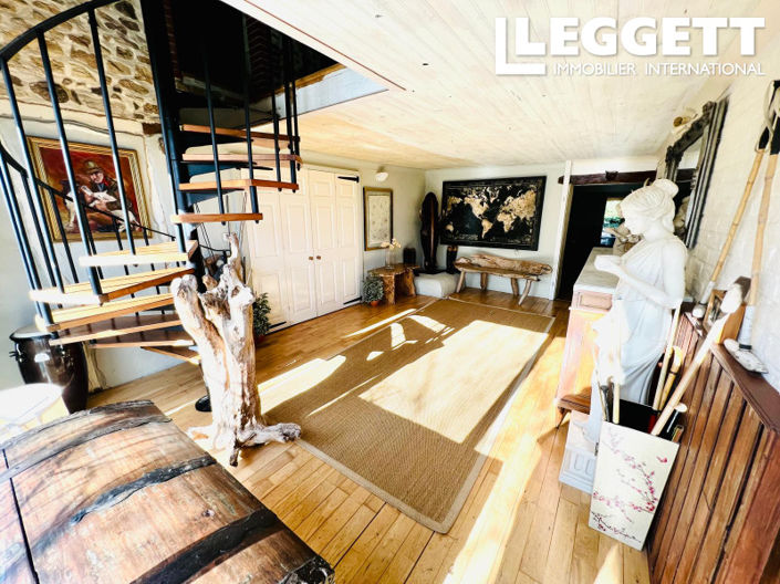 Image No.4-6 Bed House for sale