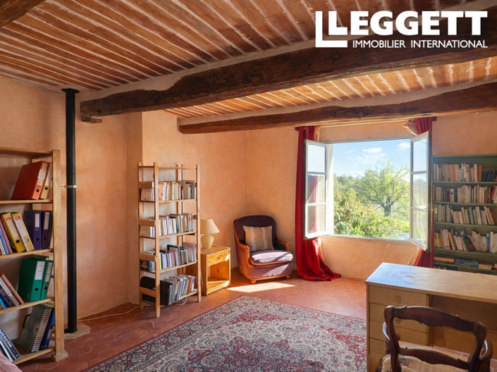 Image No.3-4 Bed House for sale