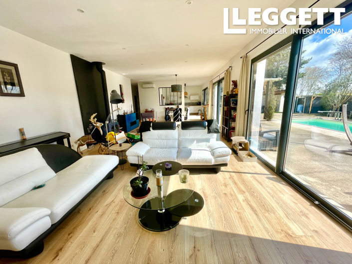 Image No.2-Maison de 4 chambres à vendre à Escales