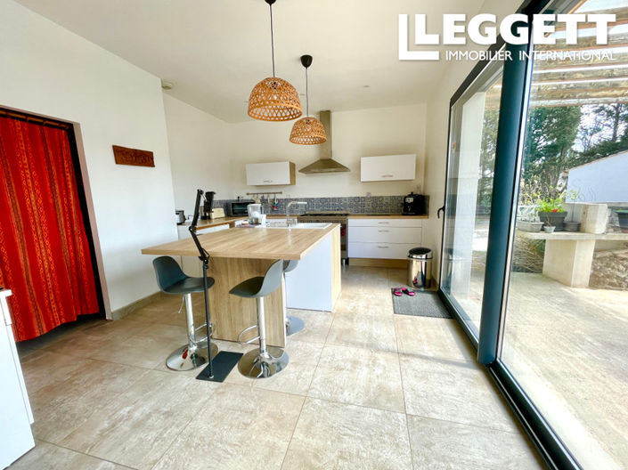 Image No.3-Maison de 4 chambres à vendre à Escales