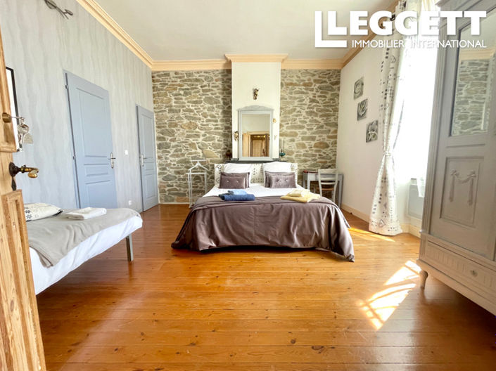 Image No.2-Maison de 7 chambres à vendre à Saint-Frichoux