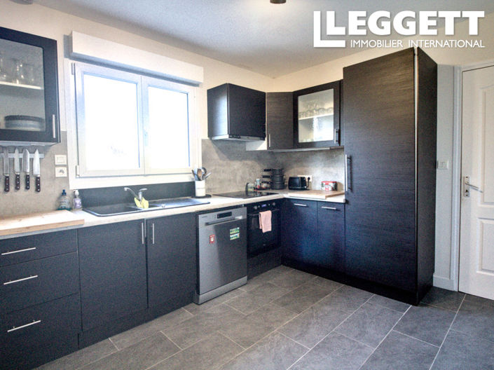 Image No.5-3 Bed House for sale