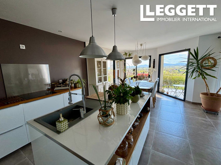 Image No.5-6 Bed House for sale