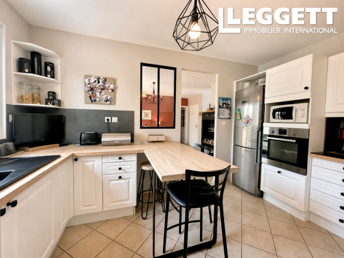 Image No.4-4 Bed House for sale