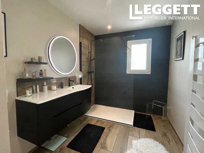 Image No.9-4 Bed House for sale