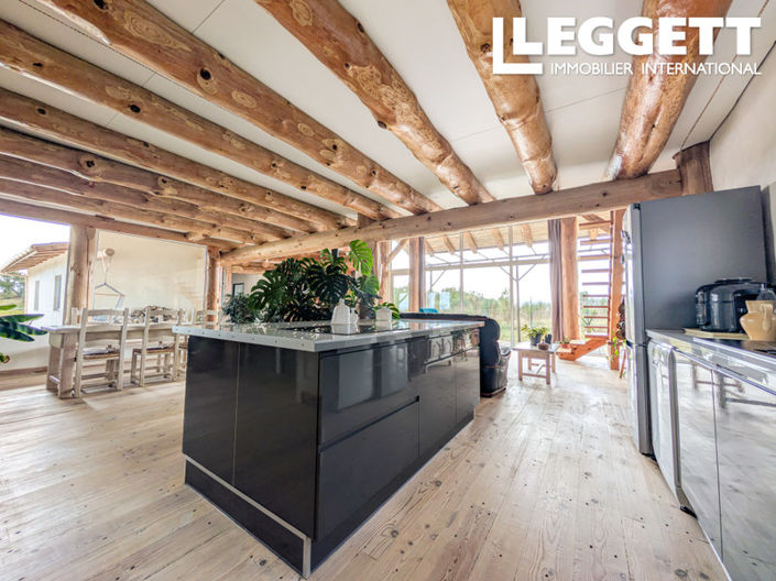 Image No.7-5 Bed House for sale