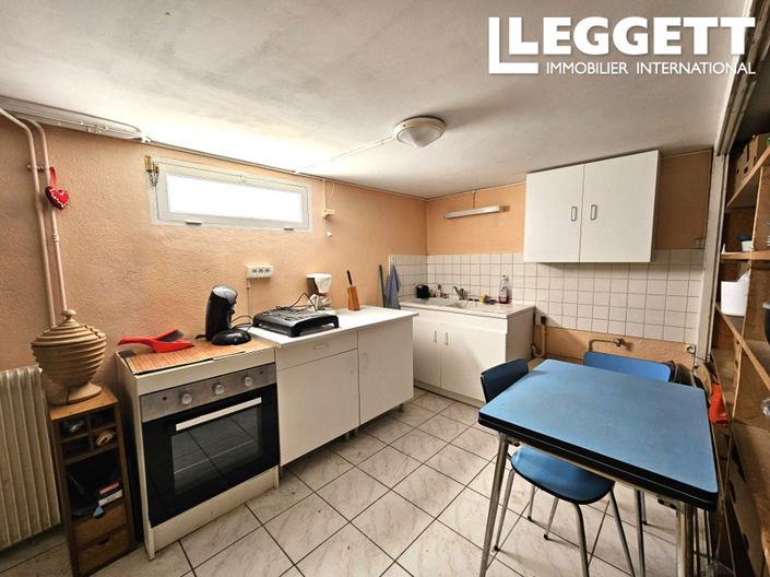 Image No.8-2 Bed House for sale