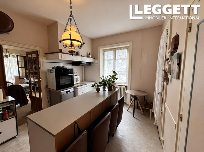 Image No.8-3 Bed House for sale