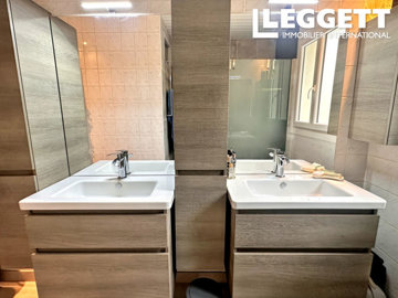 ahr0chm6ly9jzg4uagvzdglhlmltbw8vaw1hz2uvvevom