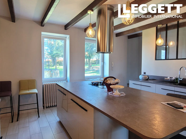 Image No.3-Maison de 5 chambres à vendre à Charente