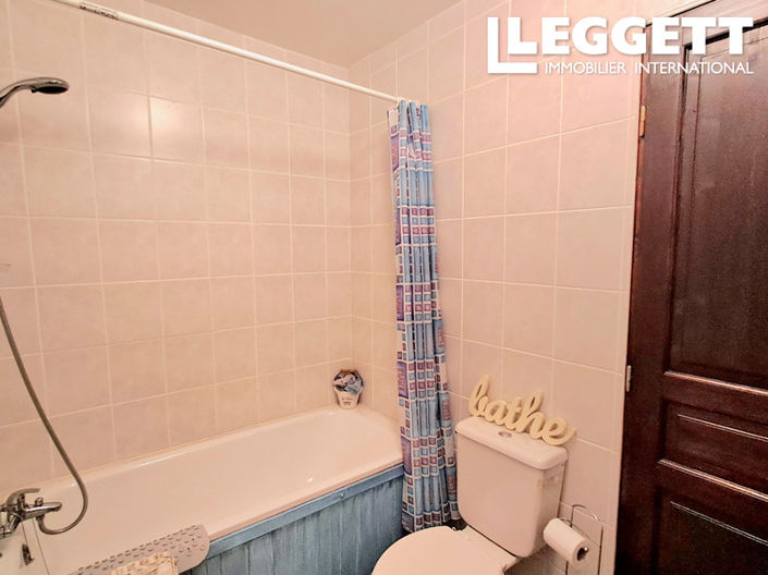 Image No.10-4 Bed House for sale