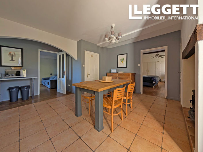 Image No.2-6 Bed House for sale