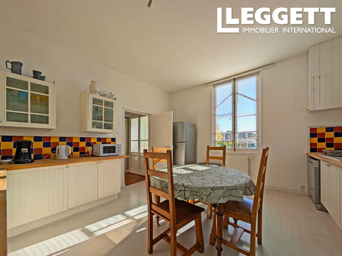 Image No.7-6 Bed House for sale