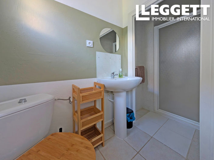 Image No.9-6 Bed House for sale