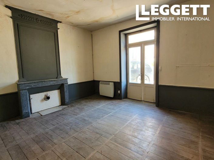 Image No.10-6 Bed House for sale