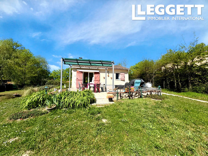 Image No.2-Maison de 1 chambre à vendre à Saint-Estèphe