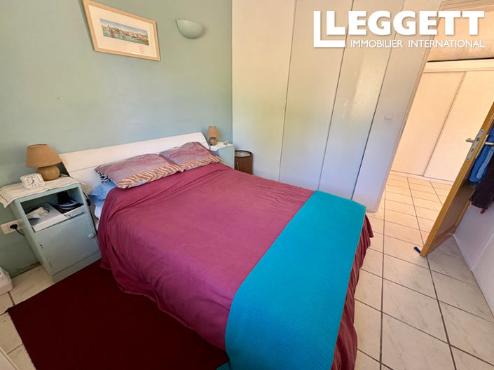 Image No.4-1 Bed House for sale