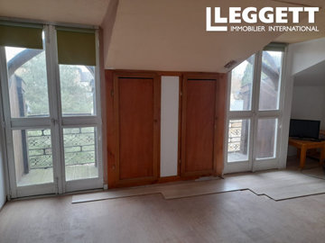 ahr0chm6ly9jzg4uagvzdglhlmltbw8vaw1hz2uvvevom