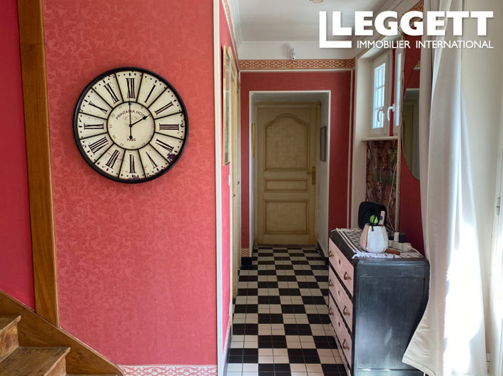 Image No.10-4 Bed House for sale