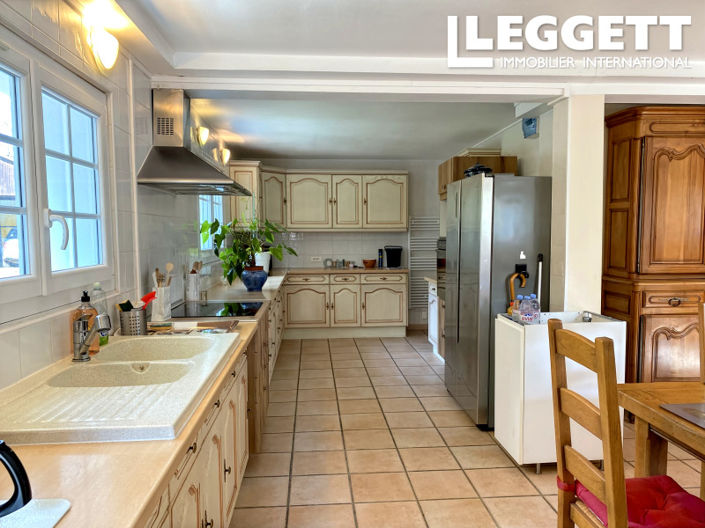 Image No.3-4 Bed House for sale