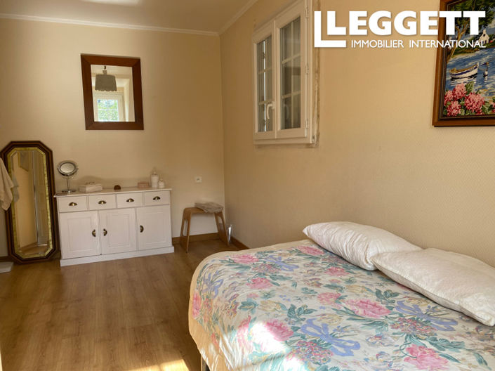 Image No.9-4 Bed House for sale