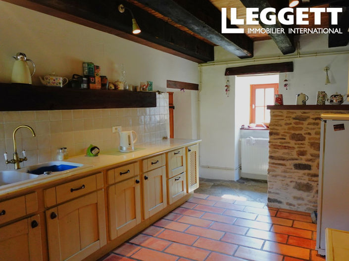 Image No.6-4 Bed House for sale