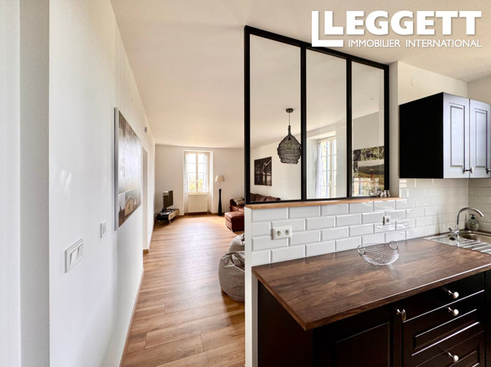 Image No.7-5 Bed House for sale