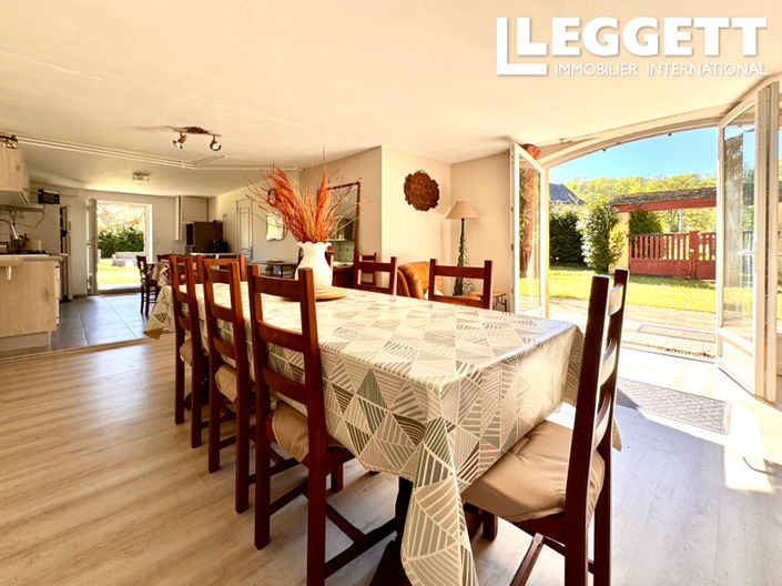 Image No.10-4 Bed House for sale