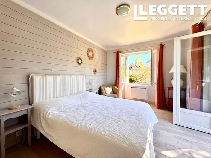 Image No.9-4 Bed House for sale