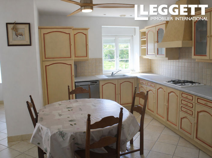 Image No.4-Maison de 2 chambres à vendre à Saulgé