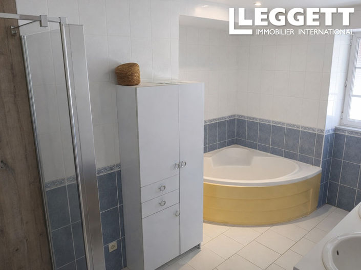 Image No.5-Maison de 2 chambres à vendre à Saulgé