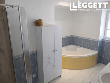 ahr0chm6ly9jzg4uagvzdglhlmltbw8vaw1hz2uvvevom