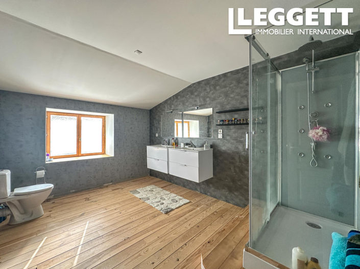 Image No.10-4 Bed House for sale