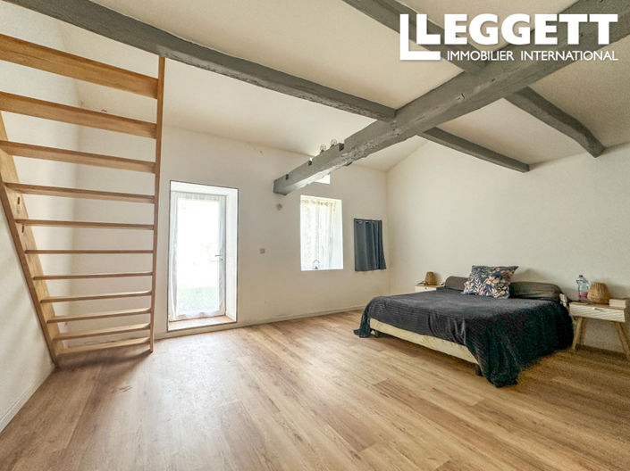 Image No.7-4 Bed House for sale