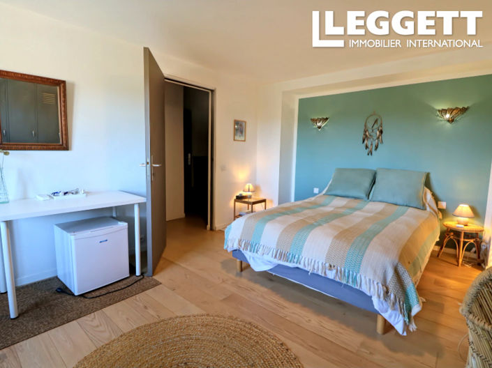 Image No.5-2 Bed House for sale