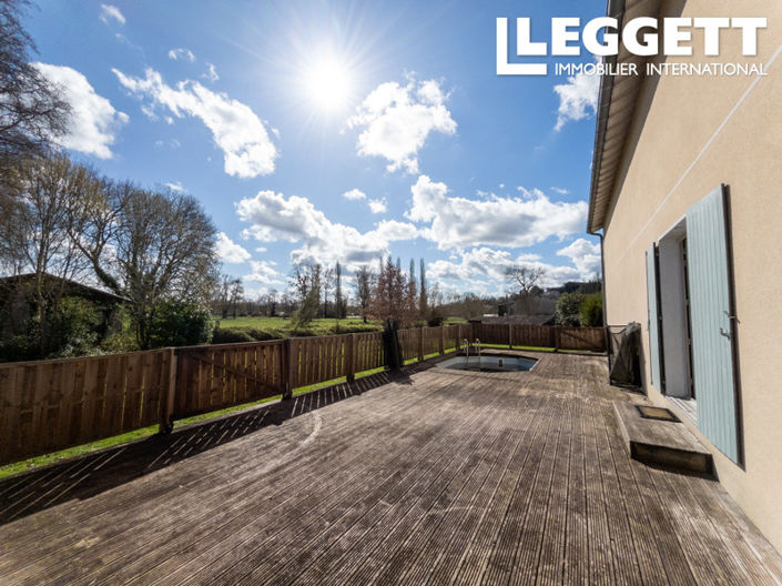 Image No.4-Maison de 4 chambres à vendre à Aubeterre-sur-Dronne