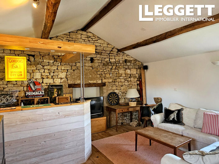 Image No.9-8 Bed House for sale