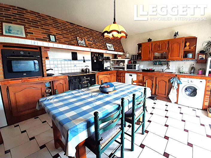 Image No.2-4 Bed House for sale