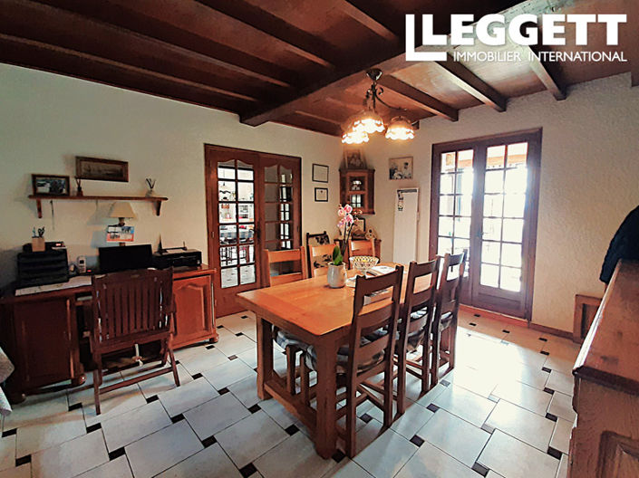 Image No.6-4 Bed House for sale