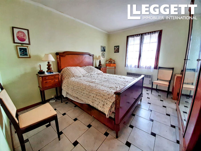 Image No.9-4 Bed House for sale