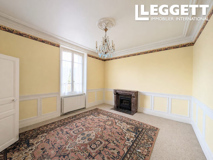 Image No.4-8 Bed House for sale