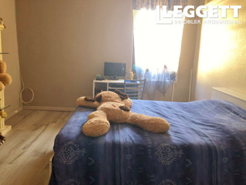 ahr0chm6ly9jzg4uagvzdglhlmltbw8vaw1hz2uvvevom