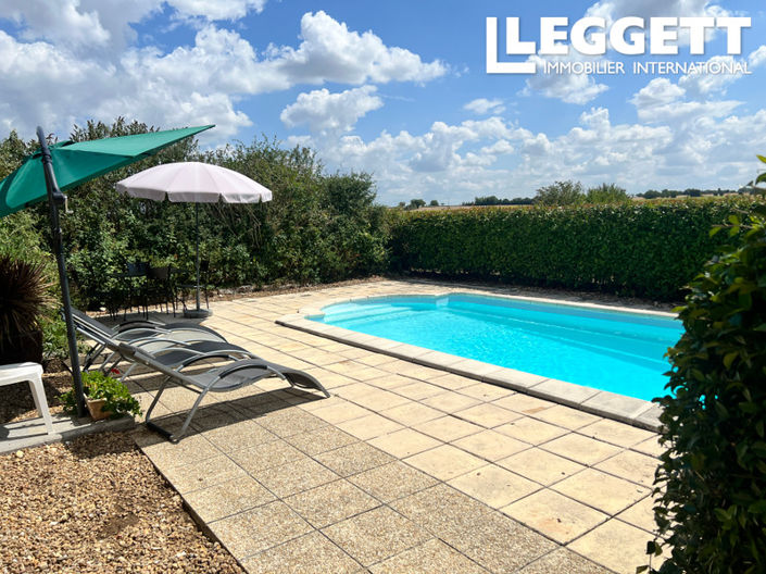 Image No.2-4 Bed House for sale