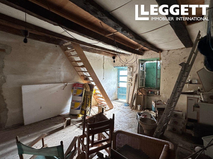 Image No.9-2 Bed House for sale