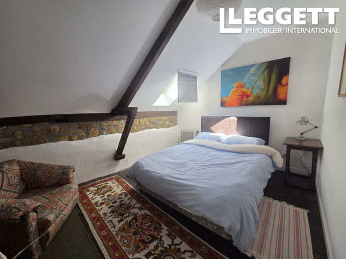 Image No.10-5 Bed House for sale