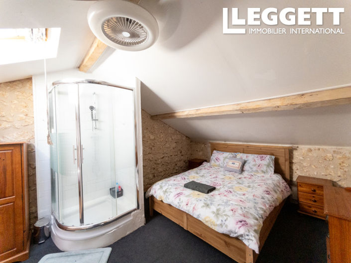 Image No.6-6 Bed House for sale