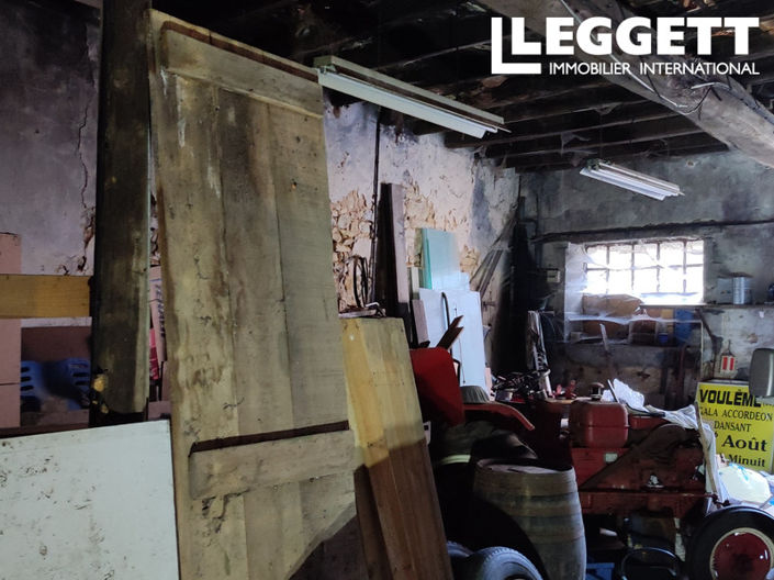 Image No.8-Bar for sale