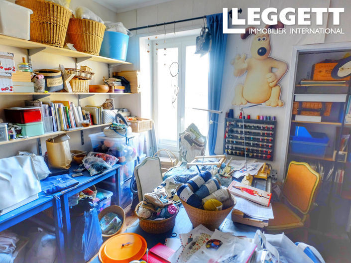 Image No.10-3 Bed House for sale