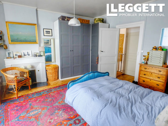 Image No.9-3 Bed House for sale