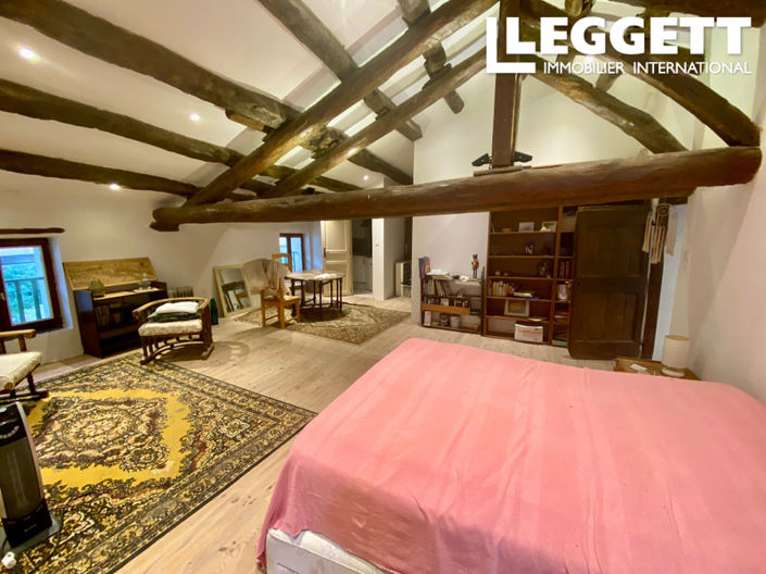 Image No.3-5 Bed House for sale